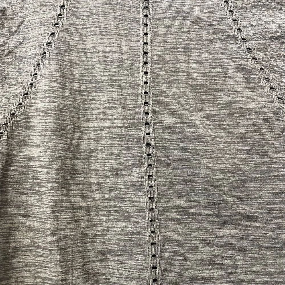 Athleta Foothill Seamless Womens Size Medium Gray Workout‎ Tank Top - Picture 4 of 4